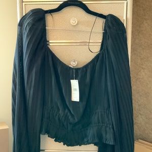 Black pleated sheer top ballon sleeve